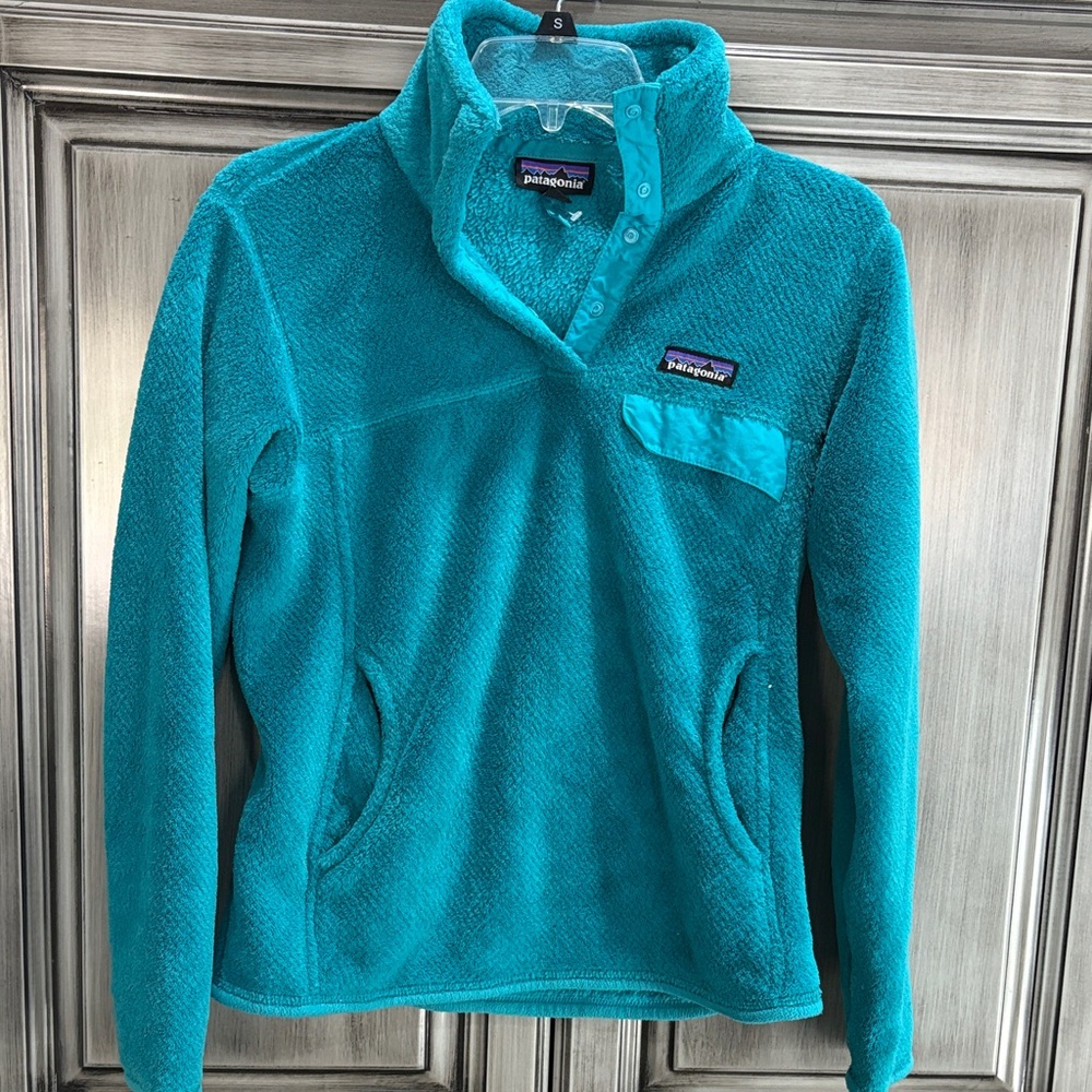 Patagonia Turquoise Snap-T Fleece